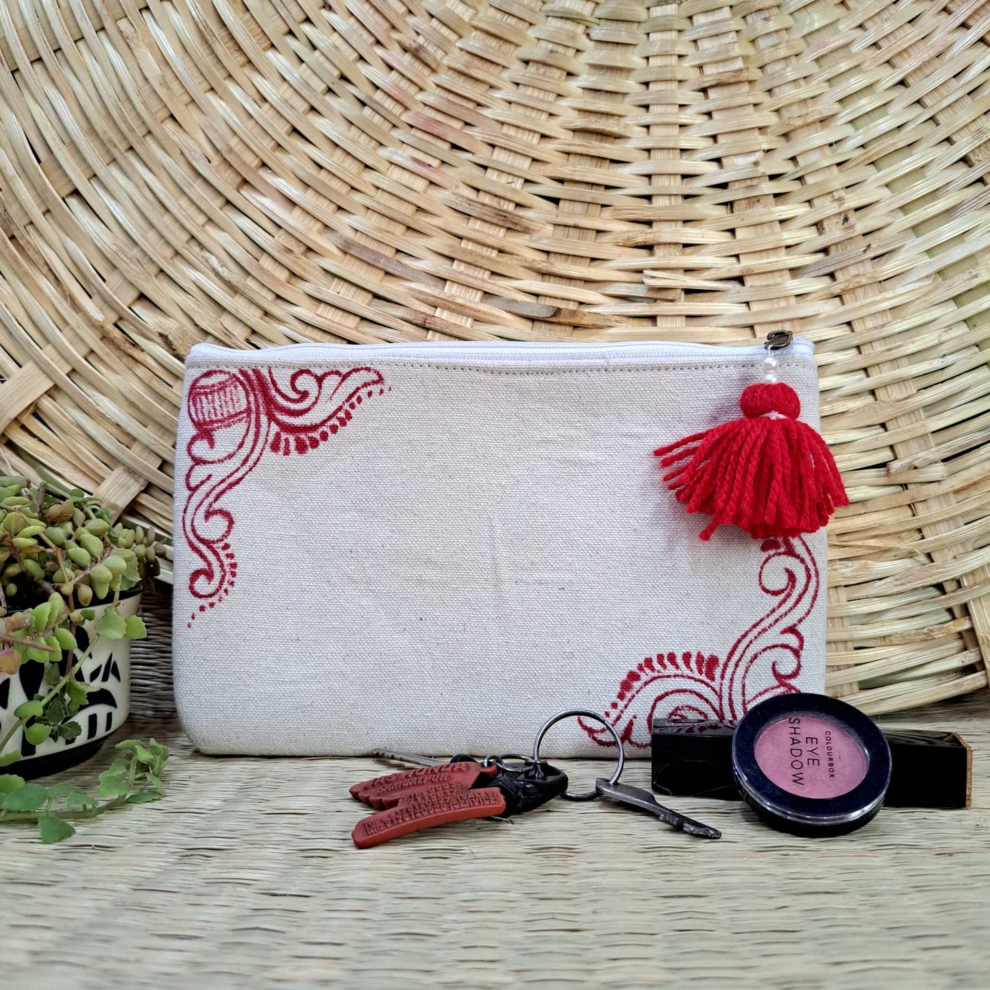 Sanskriti Ruchi Clutch