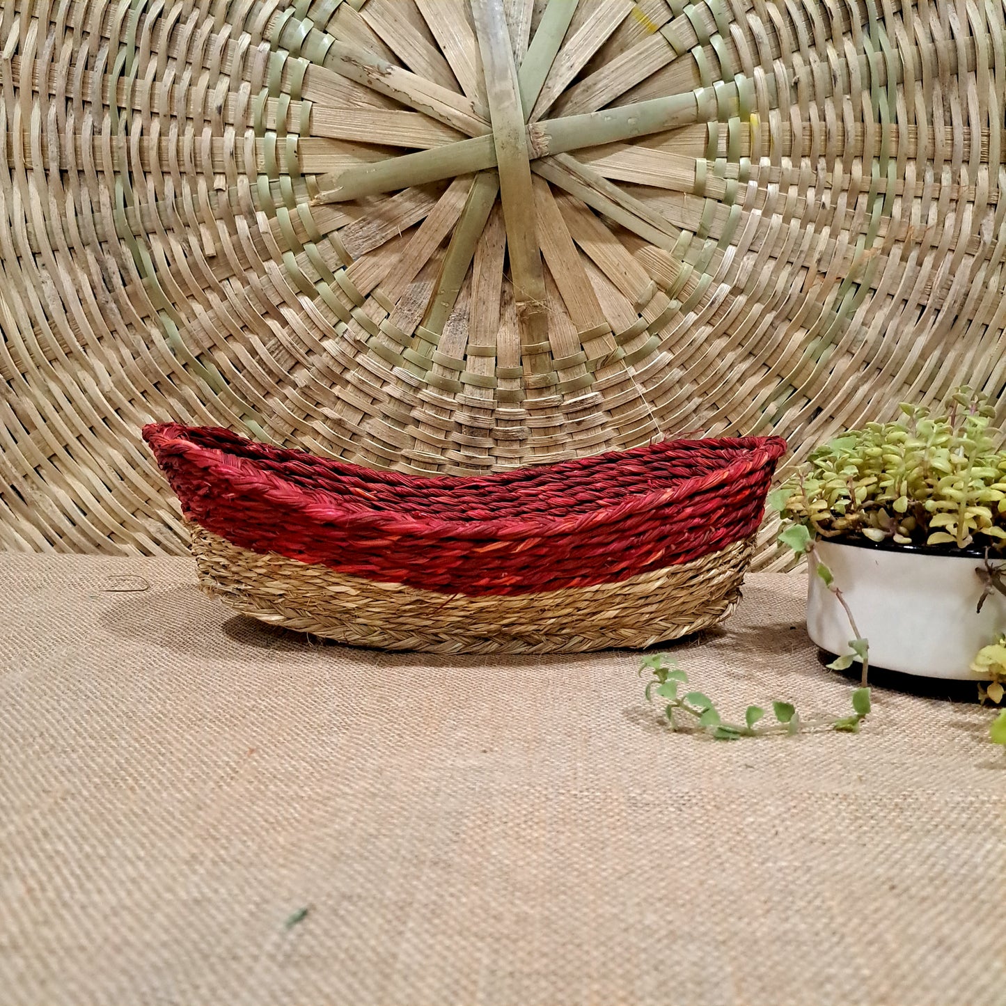 Boat shaped sabai grass tray/basket